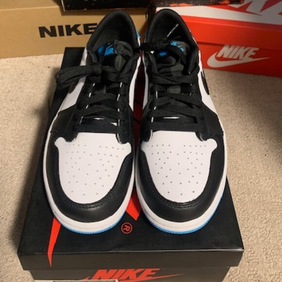 Wmns Air Jordan 1 Retro Low OG UNC - Brand New - Picture 4 of 6